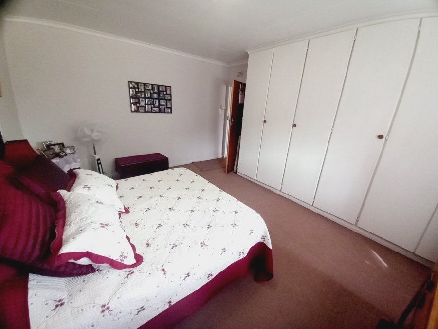 4 Bedroom Property for Sale in Roodia Free State